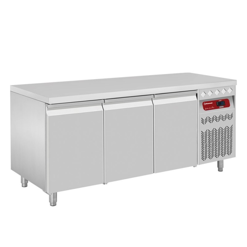 Table frigorifique ventilée, 3 portes GN 1/1, 405 Lit.