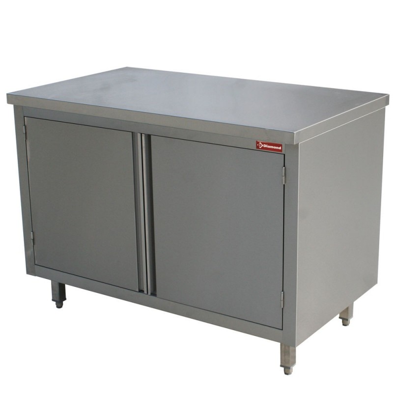Table sur armoire, portes battantes